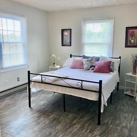 Trestle Creek Farm- Farmhouse Suite Bloomington Exterior foto